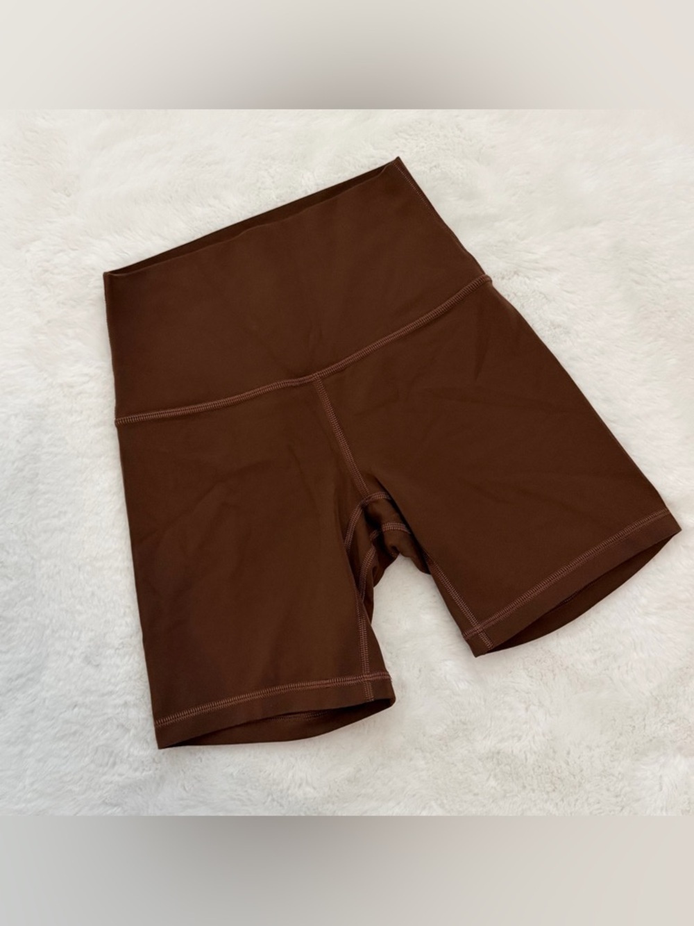 Lululemon Align High-Rise Espresso Shorts 6” - Picture 5 of 12